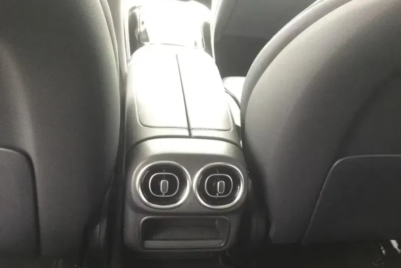 Mercedes-Benz GLC din 2024 cu 20.000 km - oferta MER153623 - foto 17