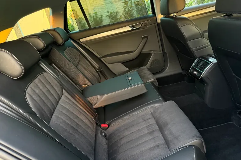 Skoda Superb din 2021 cu 151.750 km - oferta SKO153627 - foto 19