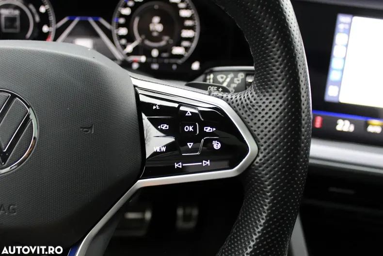 Volkswagen Touareg din 2021 cu 151.879 km - oferta VOL153630 - foto 18