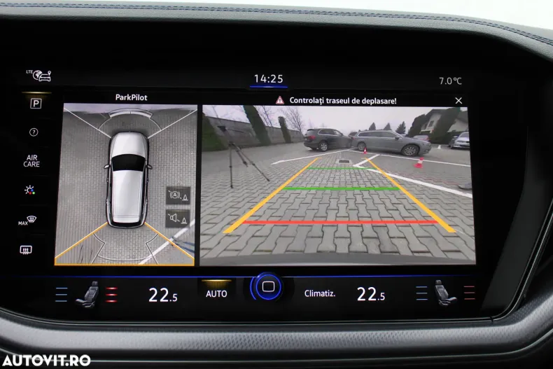 Volkswagen Touareg din 2021 cu 151.879 km - oferta VOL153630 - foto 34