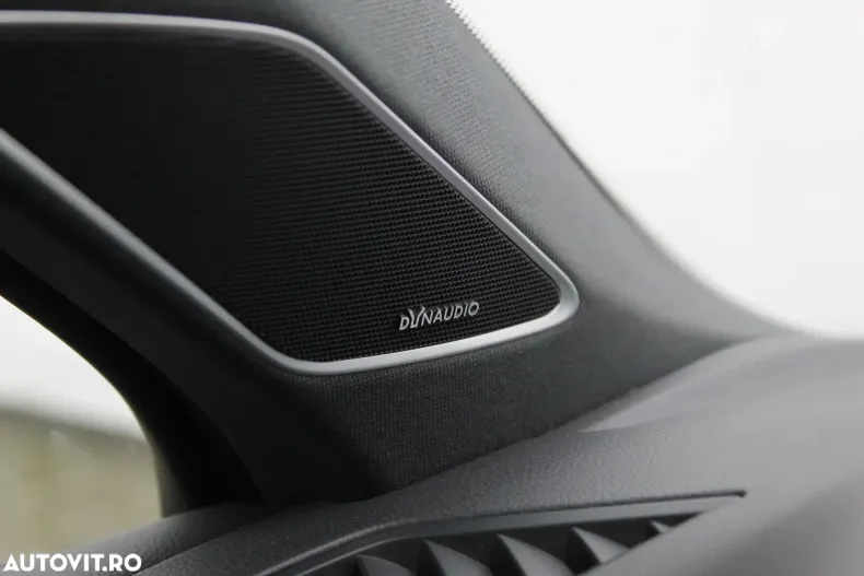 Volkswagen Touareg din 2021 cu 151.879 km - oferta VOL153630 - foto 36