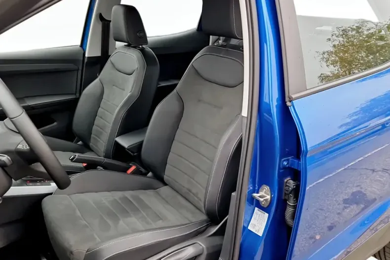 Seat Arona din 2025 cu 5.000 km - oferta SEA153640 - foto 11