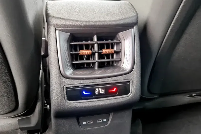 Cupra Terramar din 2025 cu 5.000 km - oferta CUP153642 - foto 24