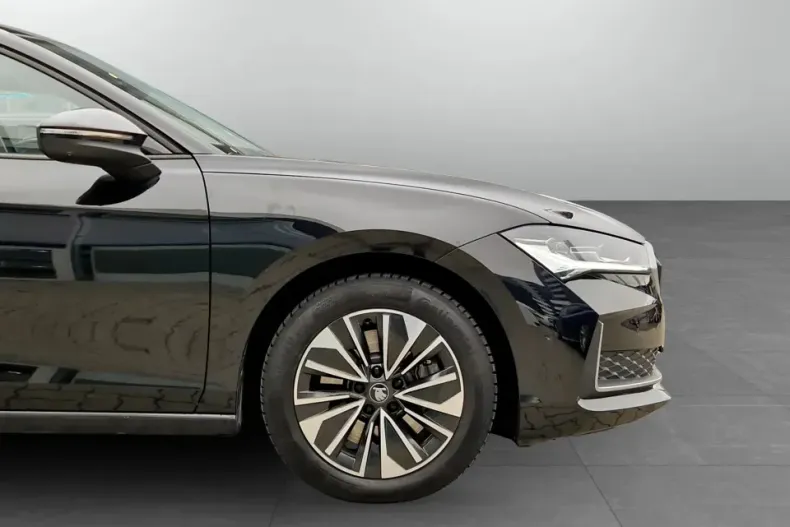 Skoda Superb din 2025 cu 5.000 km - oferta SKO153644 - foto 11