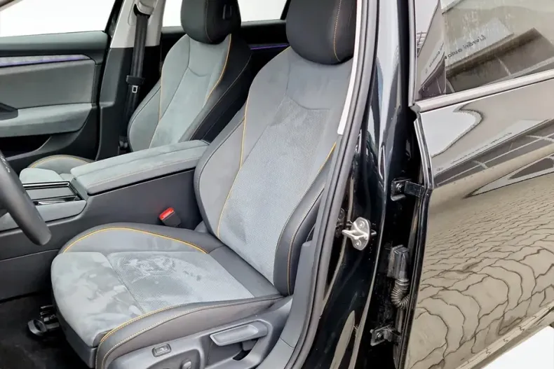 Skoda Superb din 2025 cu 5.000 km - oferta SKO153644 - foto 12