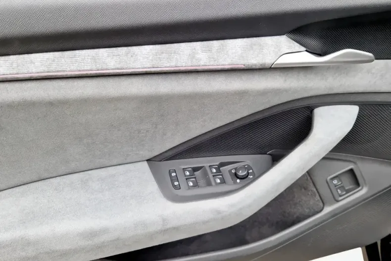 Skoda Superb din 2025 cu 5.000 km - oferta SKO153644 - foto 16