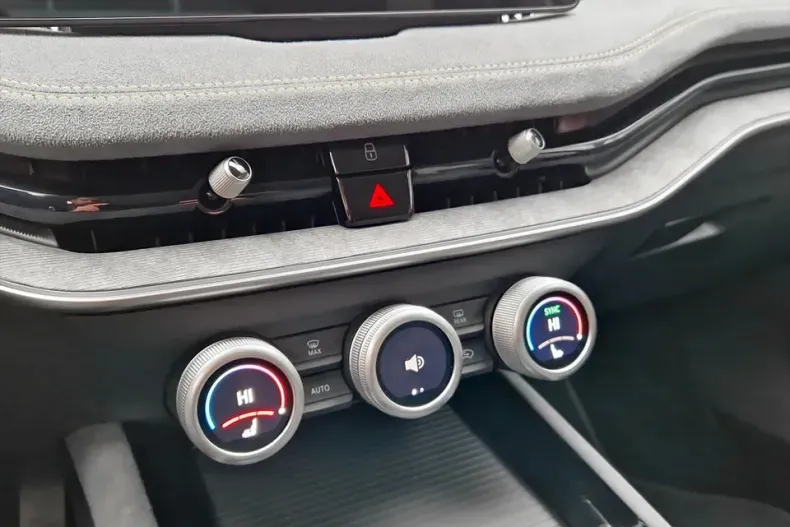 Skoda Superb din 2025 cu 5.000 km - oferta SKO153644 - foto 18