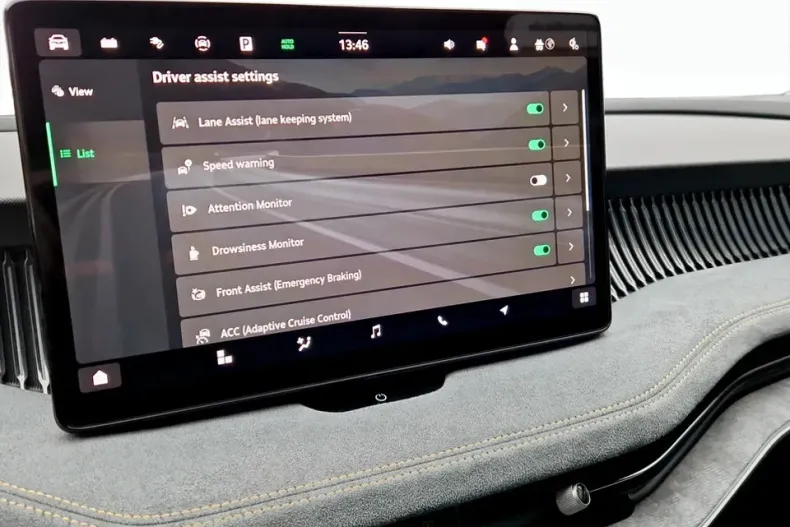 Skoda Superb din 2025 cu 5.000 km - oferta SKO153644 - foto 22