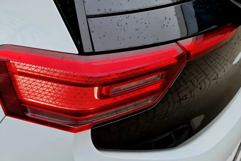 Volkswagen ID.3 din 2025 cu 5.000 km - oferta VOL153646 - foto 10