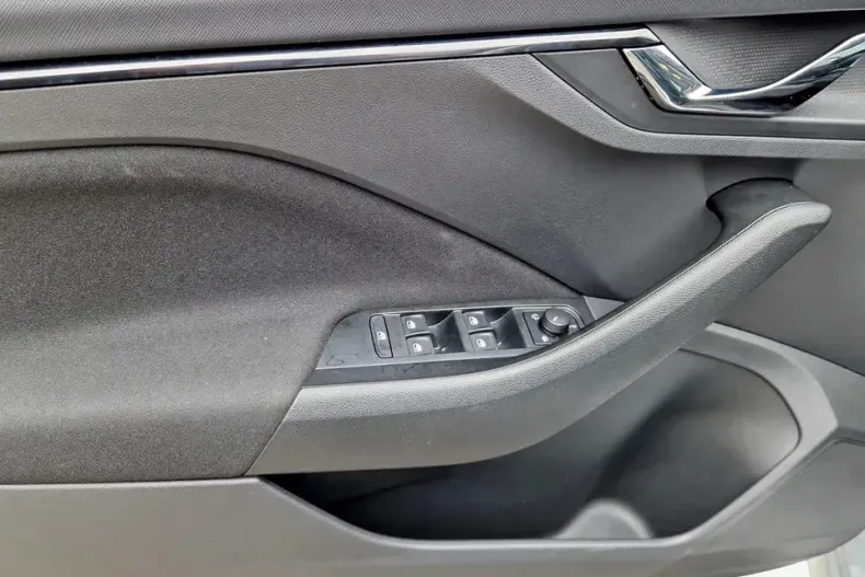 Skoda Kamiq din 2025 cu 5.000 km - oferta SKO153647 - foto 16