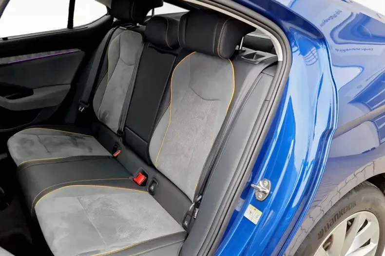 Skoda Superb din 2025 cu 5.000 km - oferta SKO153649 - foto 15