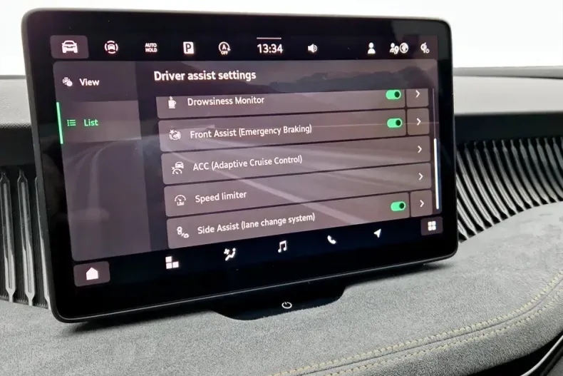 Skoda Superb din 2025 cu 5.000 km - oferta SKO153649 - foto 24