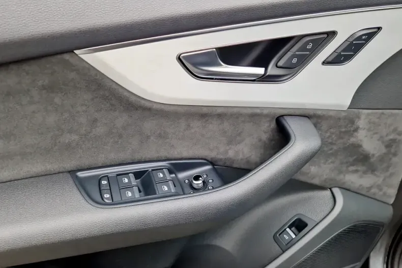 Audi Q7 din 2021 cu 81.972 km - oferta AUD153652 - foto 15