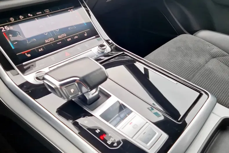 Audi Q7 din 2021 cu 81.972 km - oferta AUD153652 - foto 17