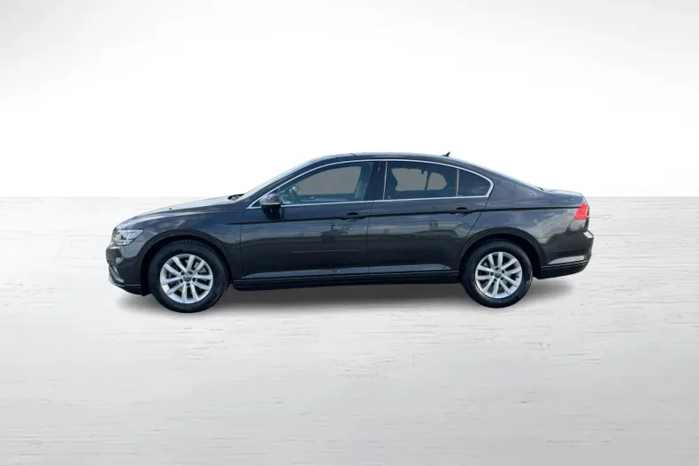 Volkswagen Passat din 2021 cu 104.593 km - oferta VOL153654 - foto 2