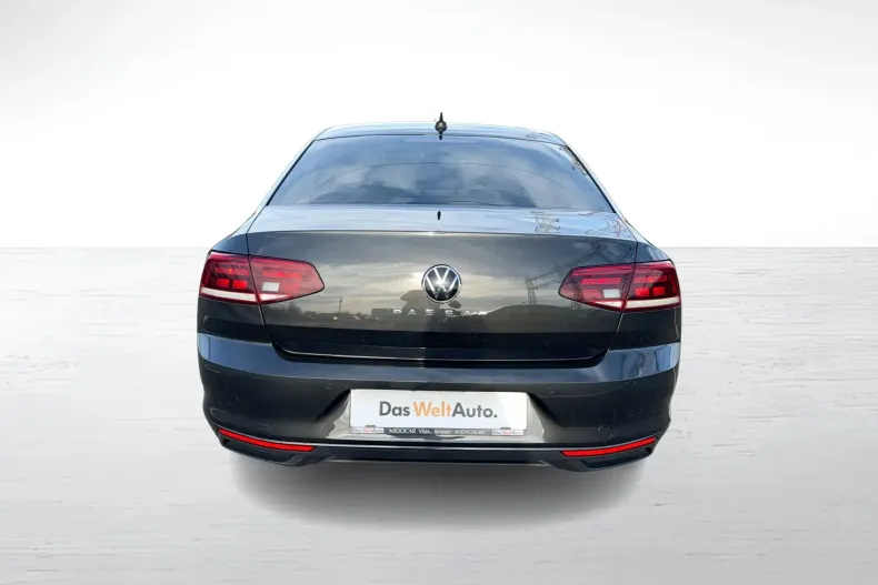 Volkswagen Passat din 2021 cu 104.593 km - oferta VOL153654 - foto 4