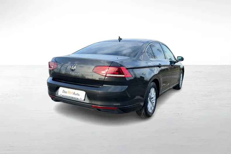 Volkswagen Passat din 2021 cu 104.593 km - oferta VOL153654 - foto 5