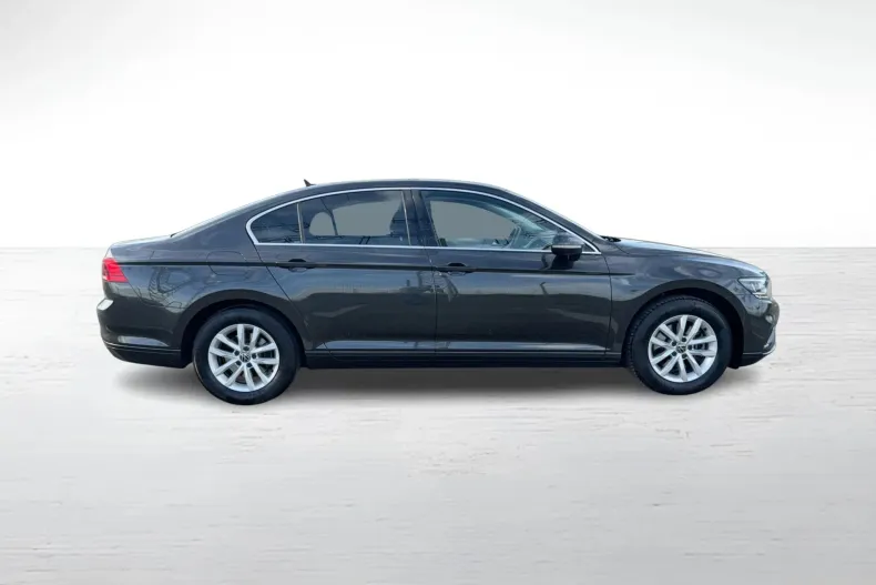 Volkswagen Passat din 2021 cu 104.593 km - oferta VOL153654 - foto 6