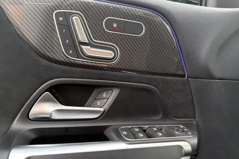 Mercedes-Benz GLB din 2024 cu 10.552 km - oferta MER153662 - foto 18