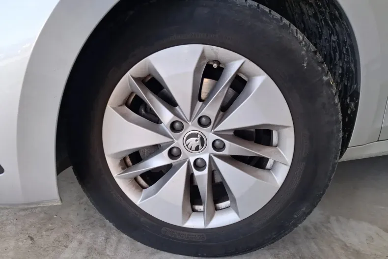 Skoda Octavia din 2020 cu 42.628 km - oferta SKO153666 - foto 4