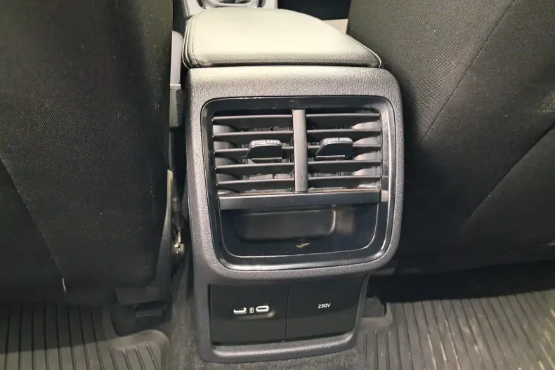 Skoda Octavia din 2020 cu 42.628 km - oferta SKO153666 - foto 36