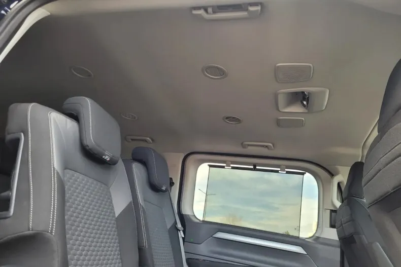 Volkswagen Caravelle din 2025 cu 22 km - oferta VOL153671 - foto 15