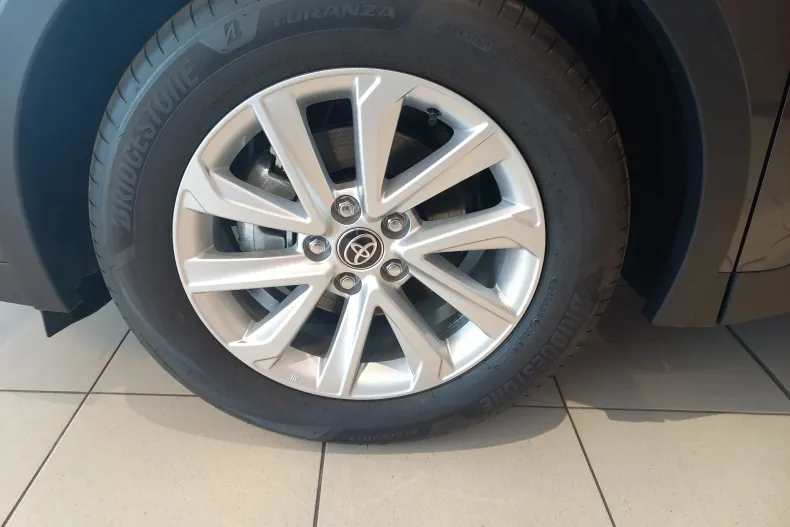 Toyota C-HR din 2025 cu 5.050 km - oferta TOY153672 - foto 8