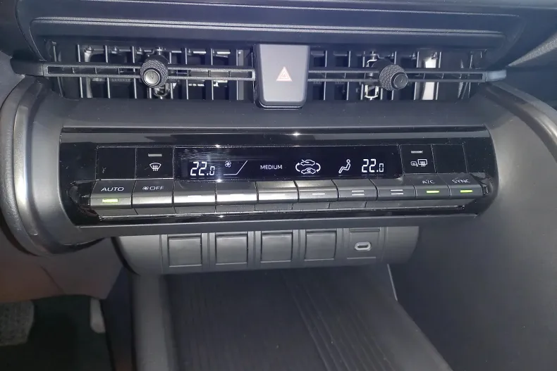 Toyota C-HR din 2025 cu 5.050 km - oferta TOY153672 - foto 12