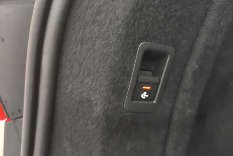 Audi A4 din 2021 cu 175.000 km - oferta AUD153673 - foto 10