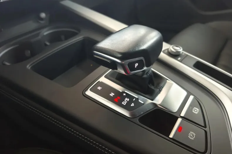 Audi A4 din 2021 cu 175.000 km - oferta AUD153673 - foto 22