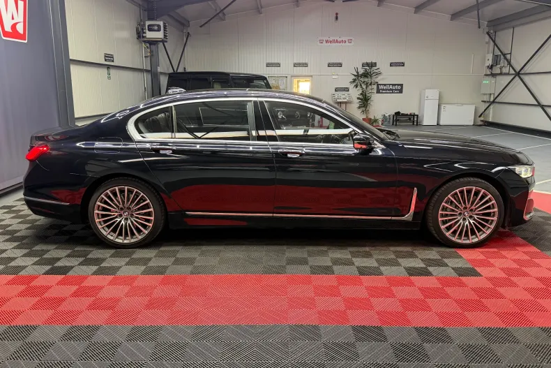 BMW Seria 7 din 2019 cu 175.000 km - oferta BMW153681 - foto 3