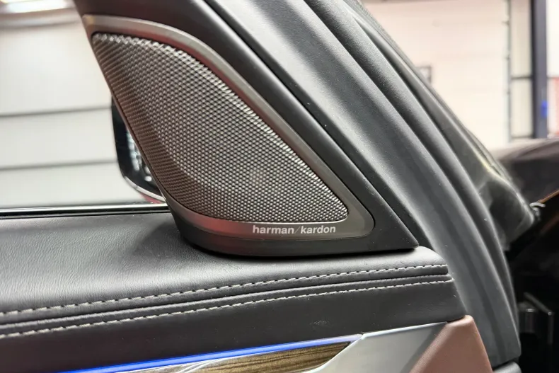 BMW Seria 7 din 2019 cu 175.000 km - oferta BMW153681 - foto 21