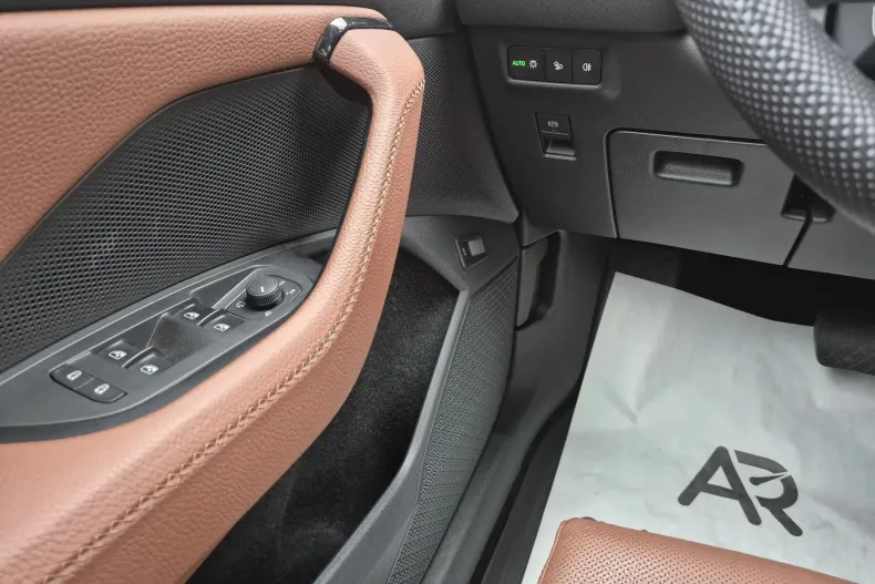 Skoda Kodiaq din 2024 cu 24.674 km - oferta SKO153684 - foto 16