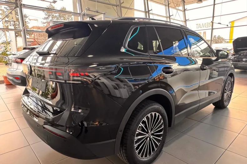 Volkswagen Tiguan din 2025 cu 5 km - oferta VOL153692 - foto 3