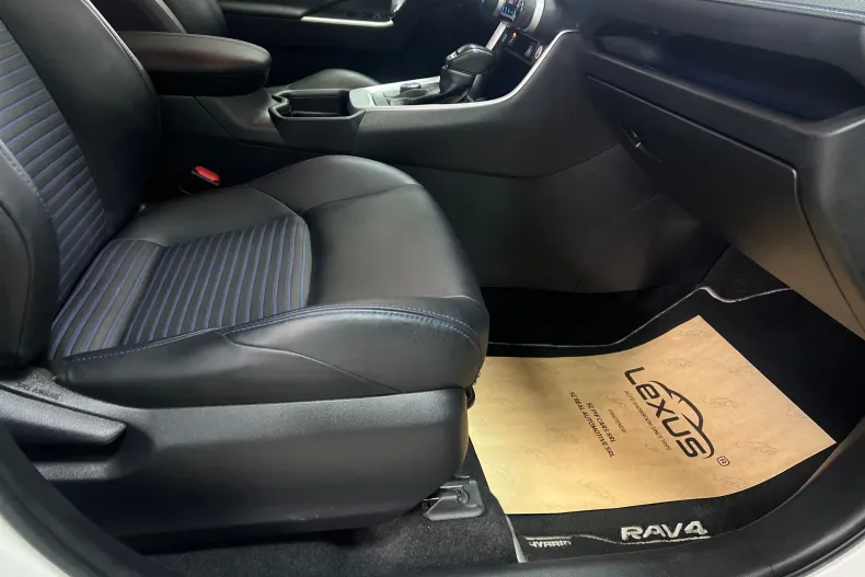 Toyota RAV4 din 2019 cu 124.900 km - oferta TOY153695 - foto 4