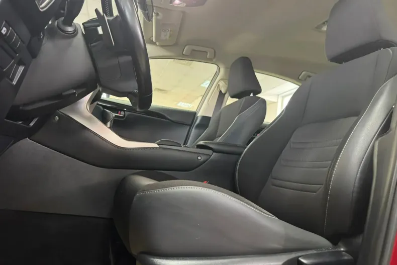 Lexus Seria NX din 2020 cu 133.000 km - oferta LEX153696 - foto 5