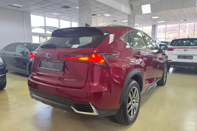 Lexus Seria NX din 2020 cu 133.000 km - oferta LEX153696 - foto 8