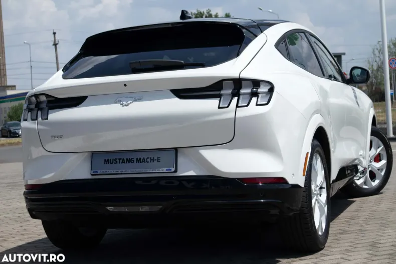 Ford Mustang Mach-E din 2023 cu 2 km - oferta FOR153702 - foto 7