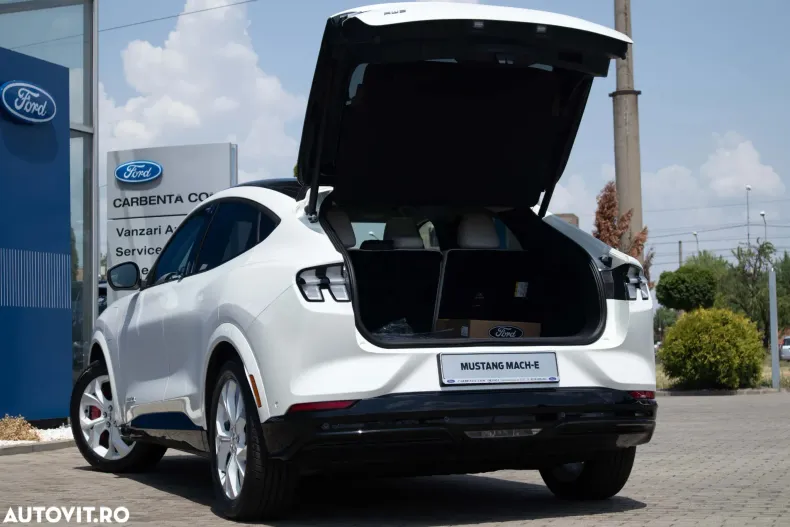 Ford Mustang Mach-E din 2023 cu 2 km - oferta FOR153702 - foto 13