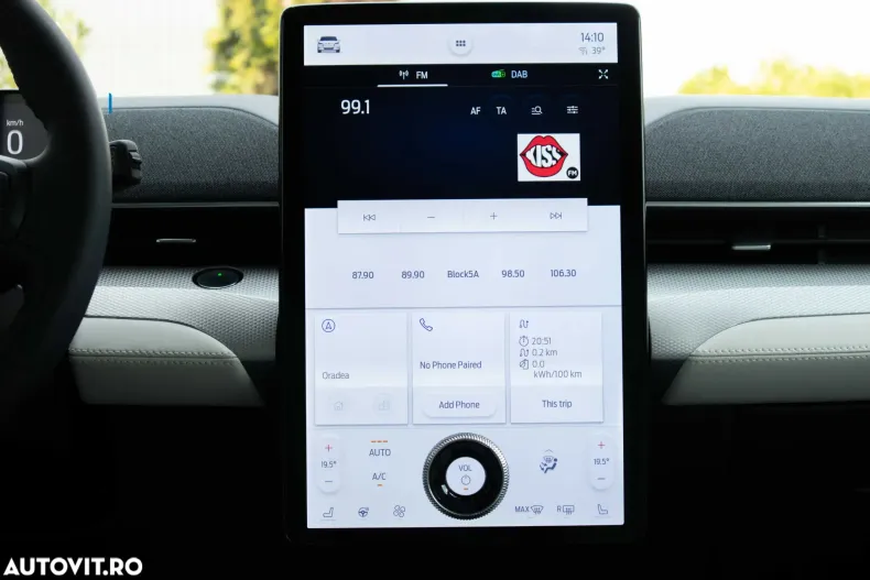 Ford Mustang Mach-E din 2023 cu 2 km - oferta FOR153702 - foto 22