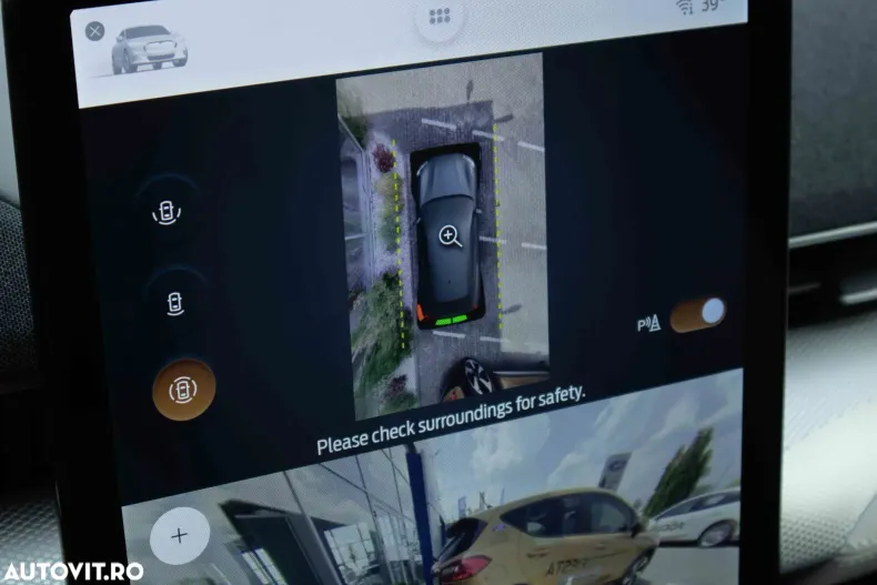 Ford Mustang Mach-E din 2023 cu 2 km - oferta FOR153702 - foto 33