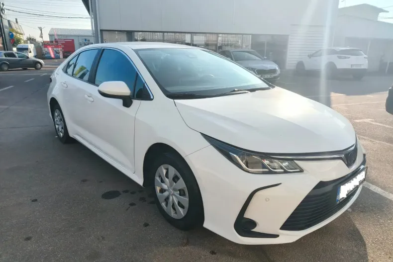Toyota Corolla din 2020 cu 63.013 km - oferta TOY153706 - foto 3