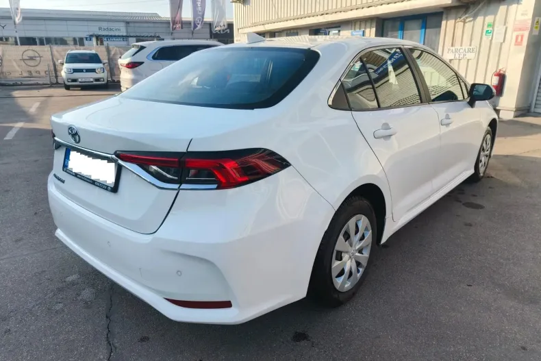 Toyota Corolla din 2020 cu 63.013 km - oferta TOY153706 - foto 4