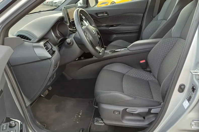 Toyota C-HR din 2023 cu 19.341 km - oferta TOY153708 - foto 11