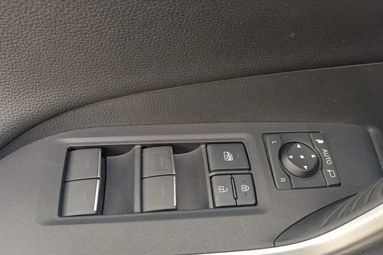 Toyota RAV4 din 2022 cu 24.950 km - oferta TOY153713 - foto 12