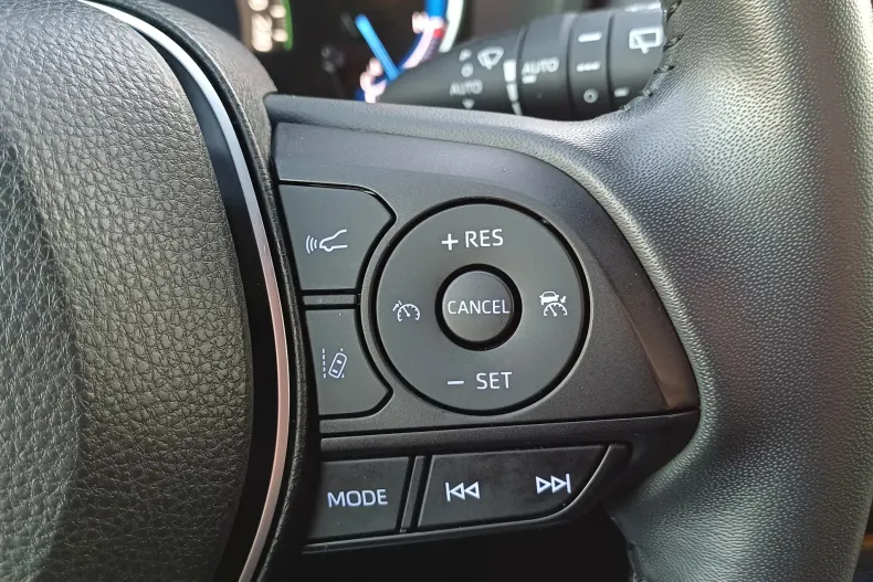 Toyota RAV4 din 2021 cu 72.666 km - oferta TOY153714 - foto 19