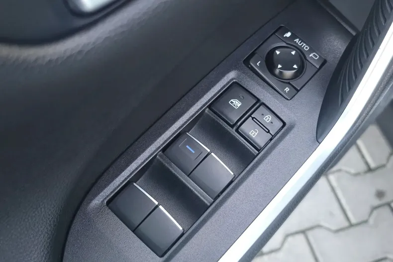 Toyota RAV4 din 2020 cu 52.254 km - oferta TOY153715 - foto 7