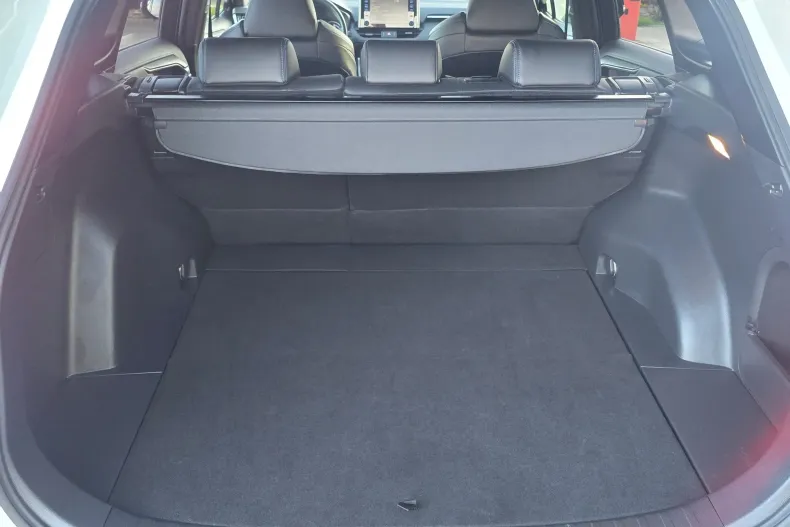 Toyota RAV4 din 2020 cu 52.254 km - oferta TOY153715 - foto 17