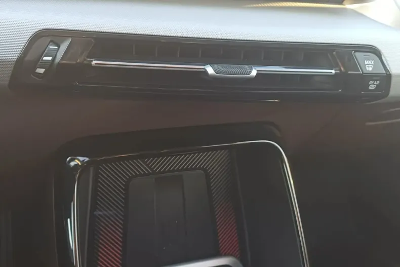 BMW X1 din 2023 cu 30.100 km - oferta BMW153716 - foto 26