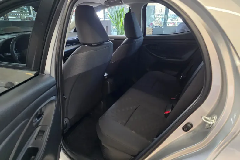 Toyota Yaris din 2025 cu 10 km - oferta TOY153721 - foto 9